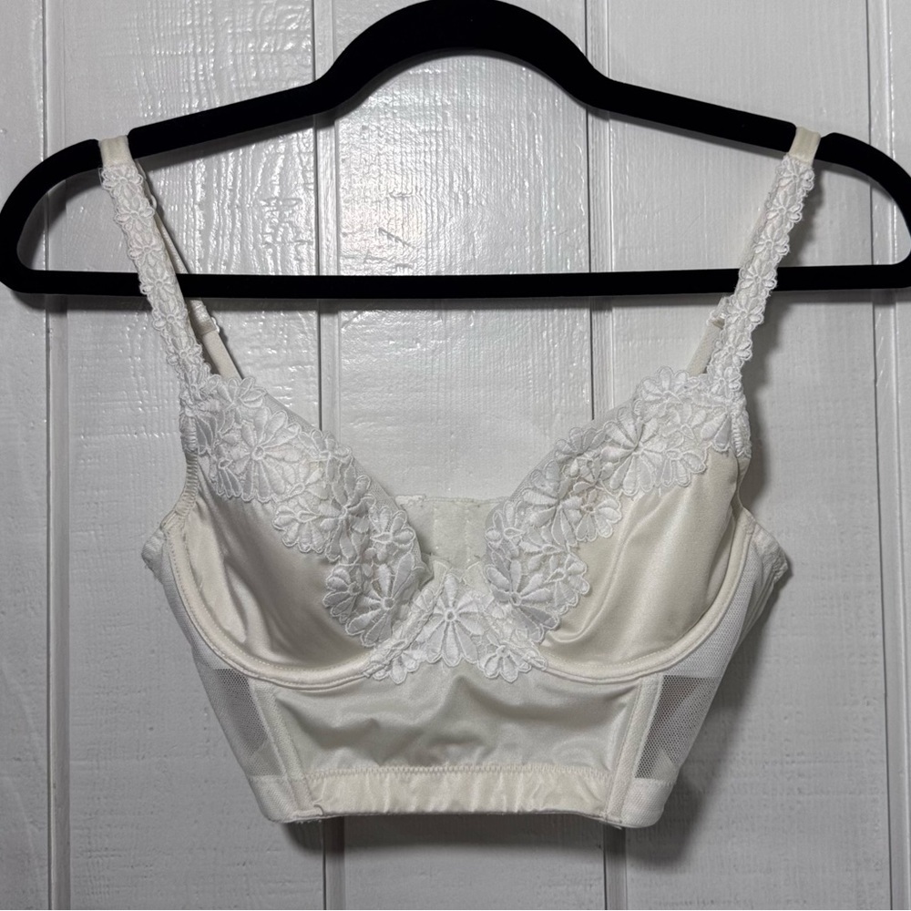 Vintage Victoria’s Secret Floral Lace Longline Bra